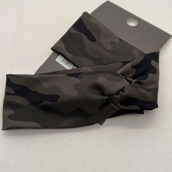 GapFit Twist-Front Headband - Picture 5 of 6